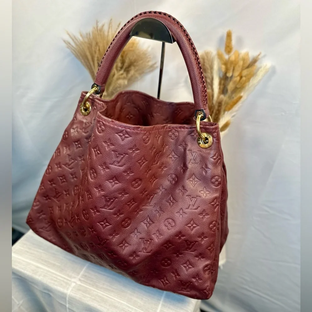 EUC Louis Vuitton Raisin Empreinte Monogram Leather Artsy MM